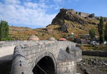 Egyptian Knowledge and Human Affairs