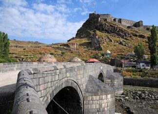 Egyptian Knowledge and Human Affairs